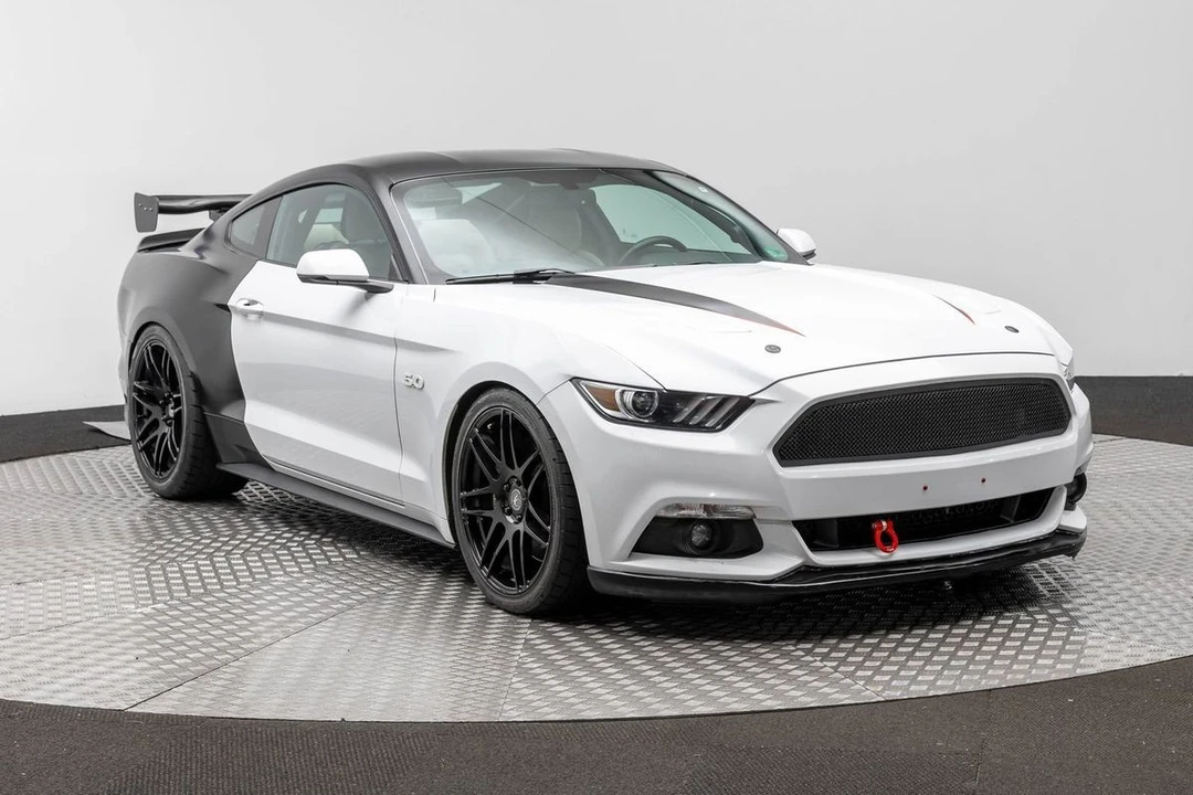 2017 Ford S550 Mustang GT - Image 3 of 31