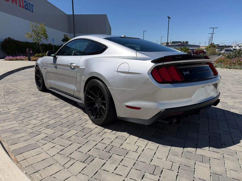 2017 Ford S550 Mustang GT - Image 8 of 31
