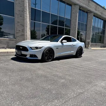2017 Ford Mustang GT Performance Package