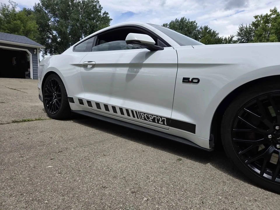 2017 Ford S550 Mustang - Image 2 of 12