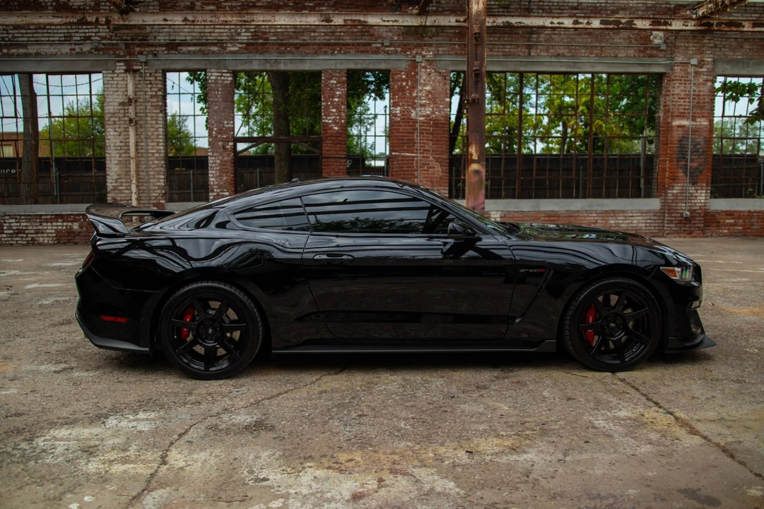 2017 Ford S550 Shelby Mustang GT350R - Image 8 of 21