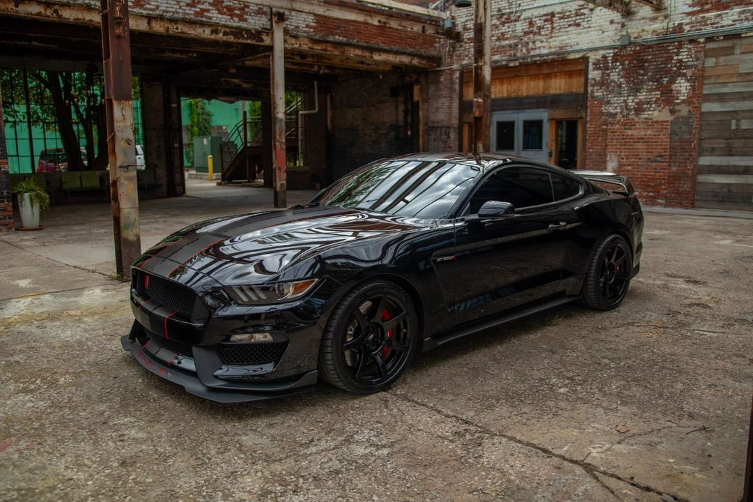 2017 Ford S550 Shelby Mustang GT350R - Image 3 of 21