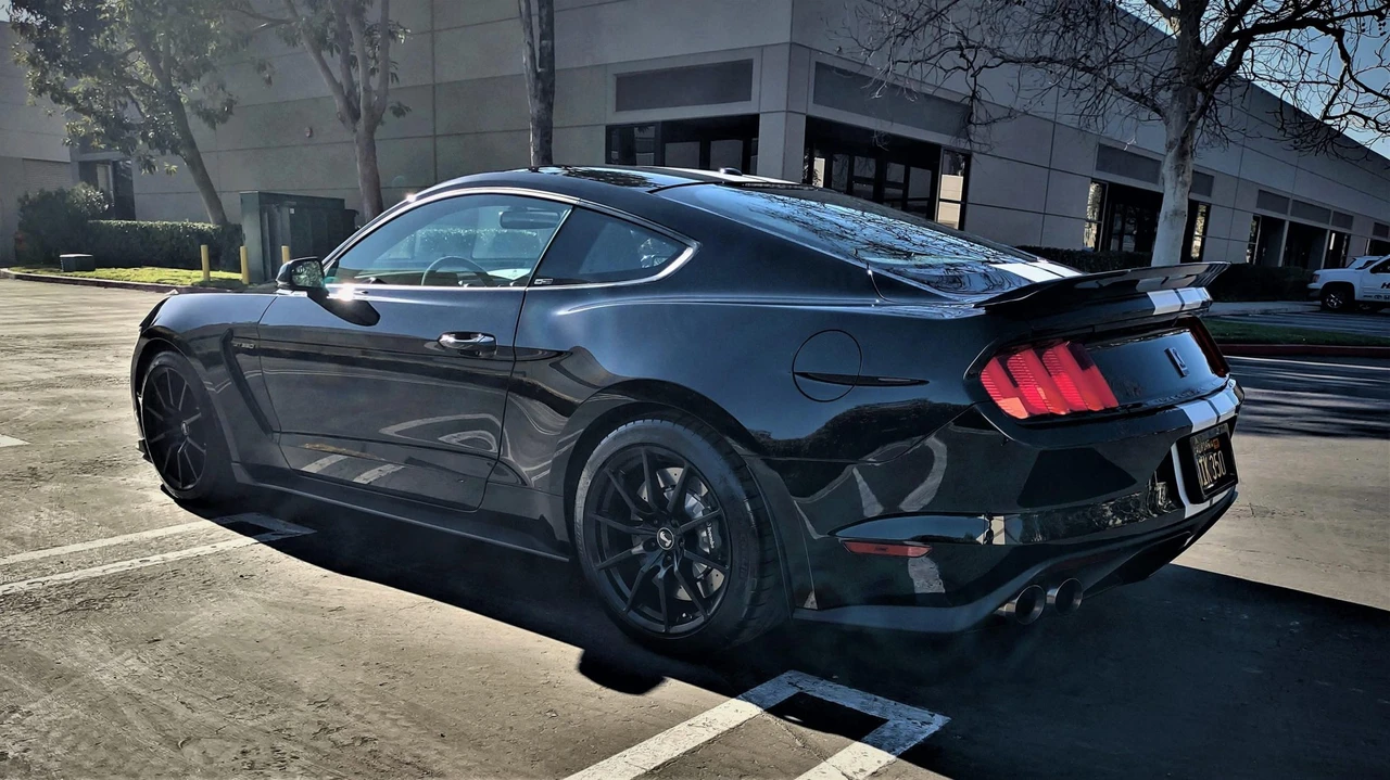 2017 Ford S550 Shelby Mustang GT350 - Image 8 of 31