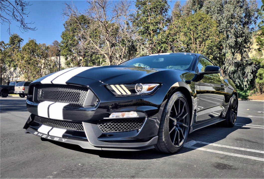 2017 Ford S550 Shelby Mustang GT350 - Image 2 of 31