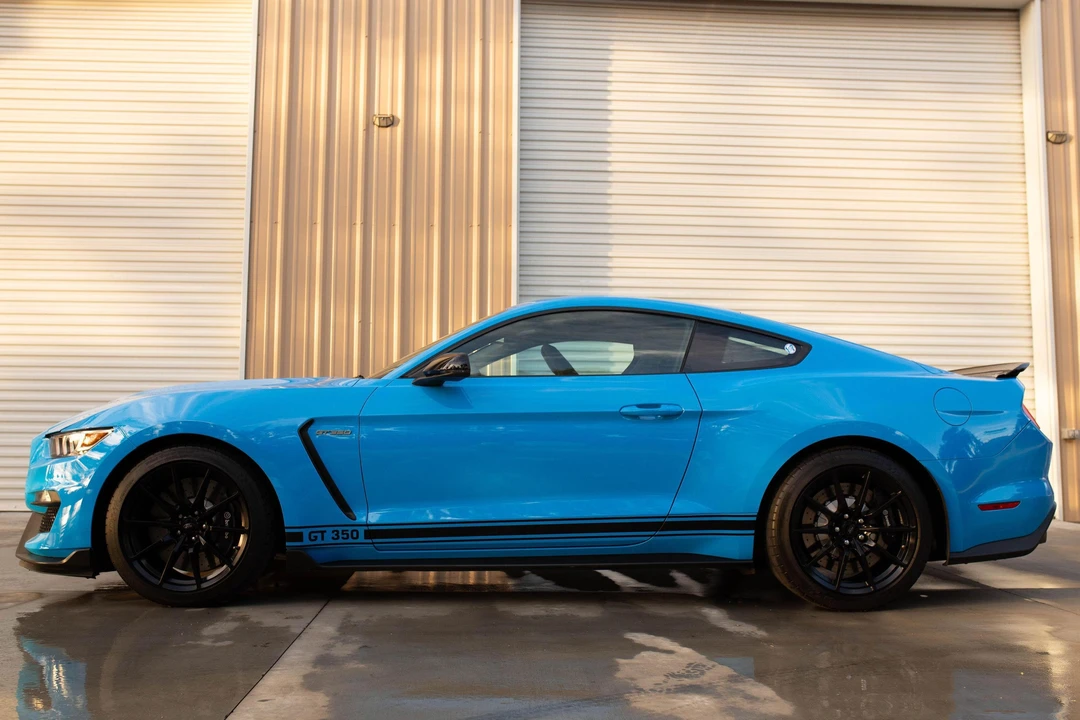 2017 Ford S550 Mustang - Image 3 of 31