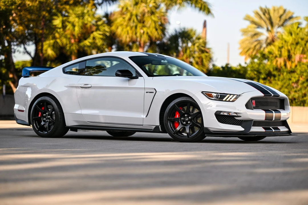 2017 Ford S550 Shelby Mustang GT350R - Image 3 of 31