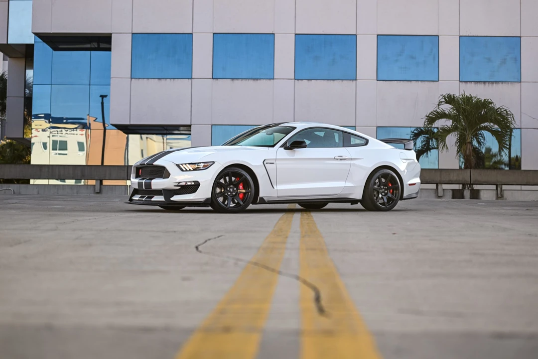 2017 Ford S550 Shelby Mustang GT350R - Image 8 of 31