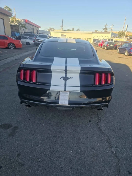 2017 Ford S550 Mustang - Image 2 of 8