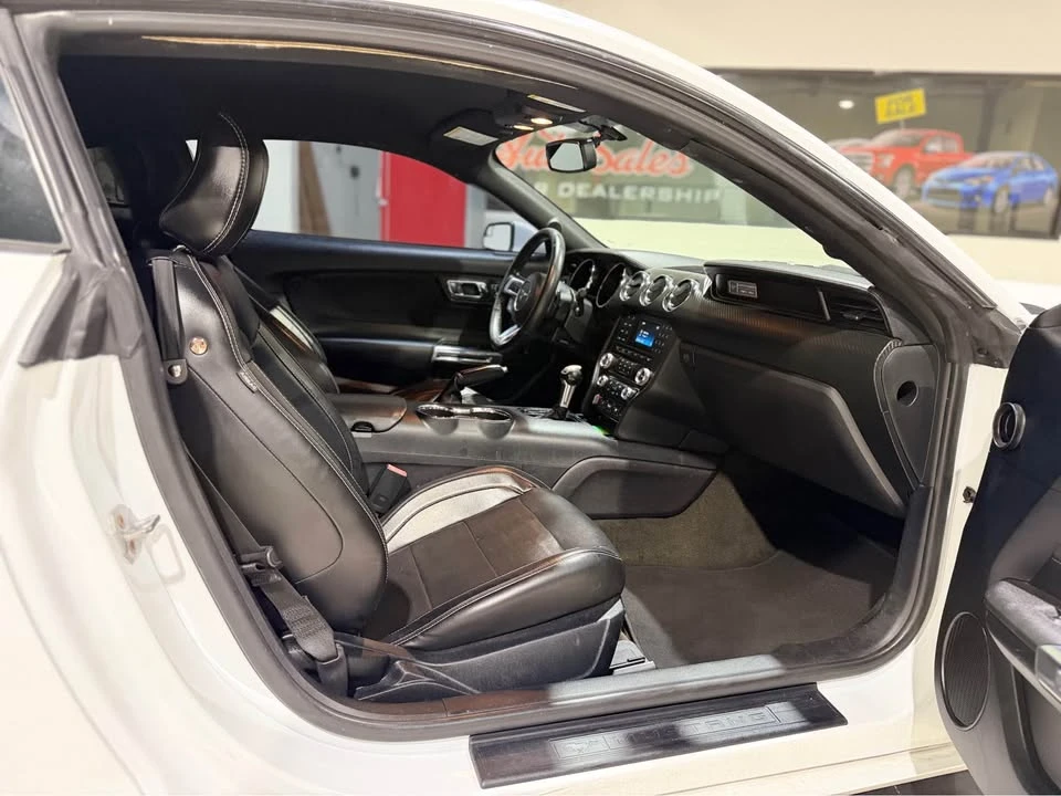 2017 Ford S550 Mustang - Image 11 of 20