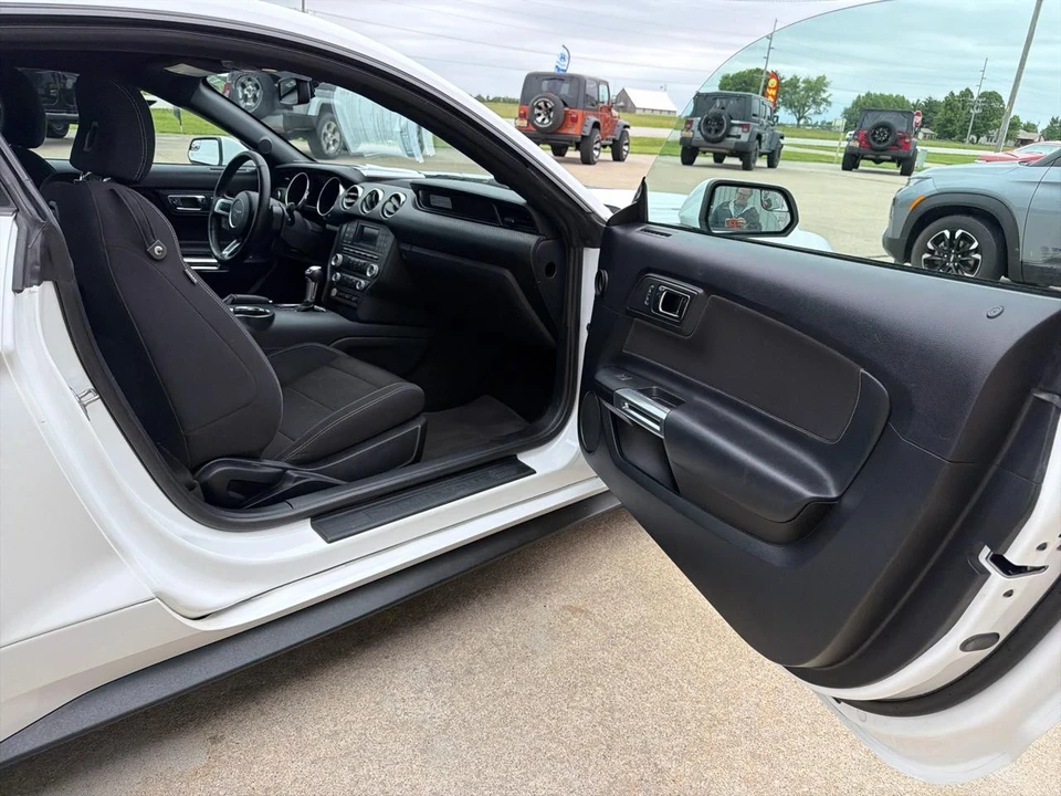 2017 Ford S550 Mustang - Image 17 of 26