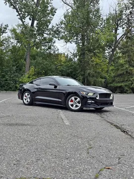 2017 Ford Mustang V6 Fastback