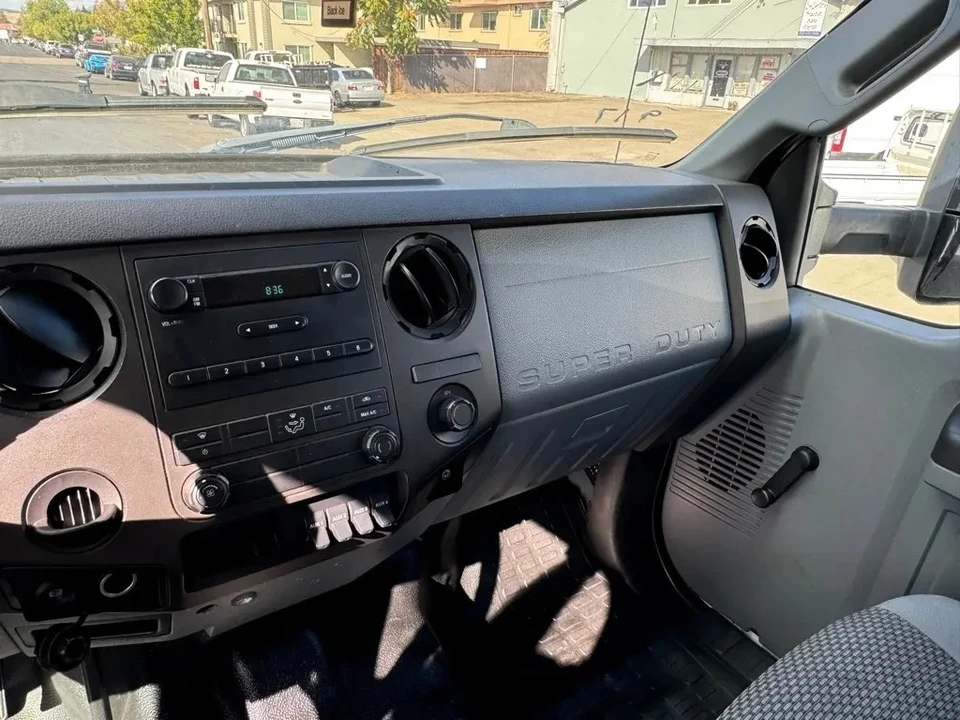 2017 Ford - Image 16 of 21