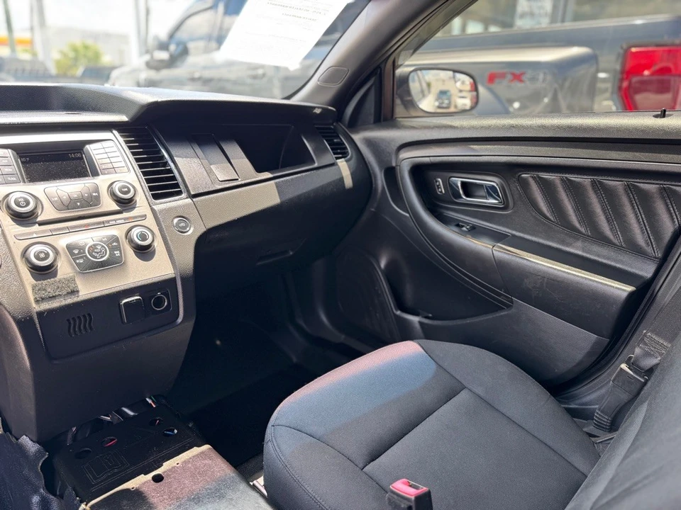 2017 Ford Taurus 6th Gen - Image 15 of 20