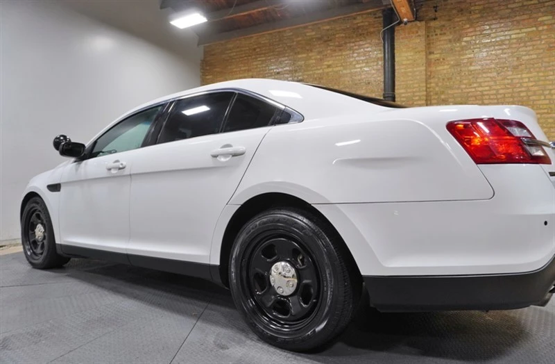 2017 Ford Taurus 6th Gen - Image 18 of 21