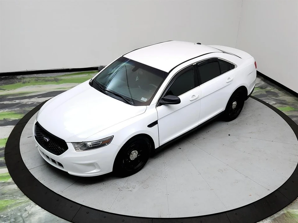 2017 Ford Taurus 6th Gen - Image 30 of 31