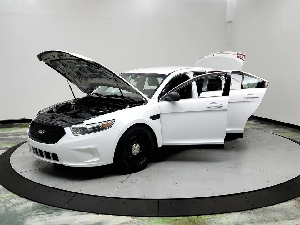 2017 Ford Taurus 6th Gen - Image 9 of 31