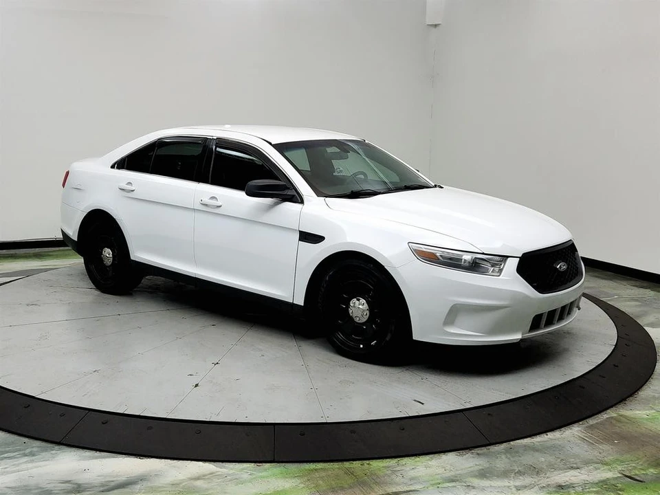 2017 Ford Taurus 6th Gen - Image 3 of 31