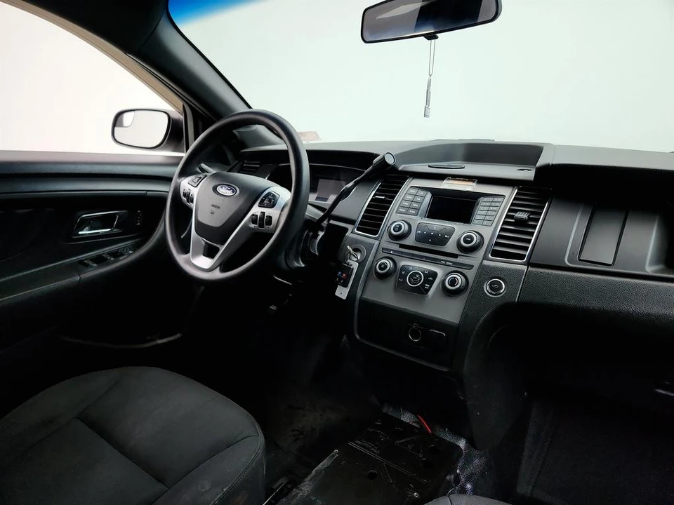 2017 Ford Taurus 6th Gen - Image 23 of 31