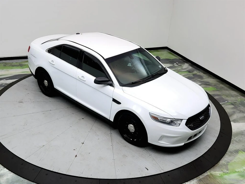 2017 Ford Taurus 6th Gen - Image 31 of 31