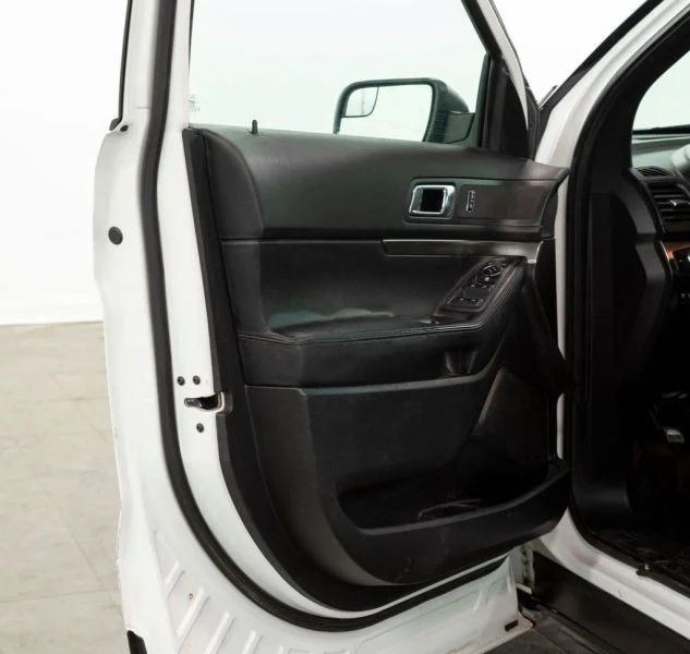 2017 Ford Explorer 5th Gen - Image 6 of 12