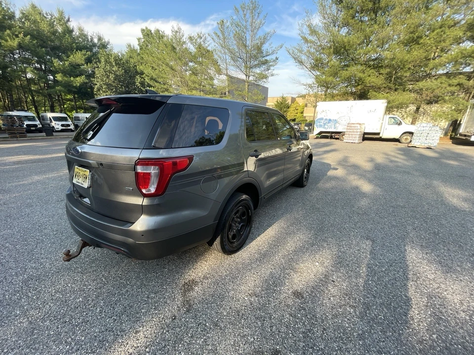 2017 Ford Explorer 5th Gen - Image 4 of 10