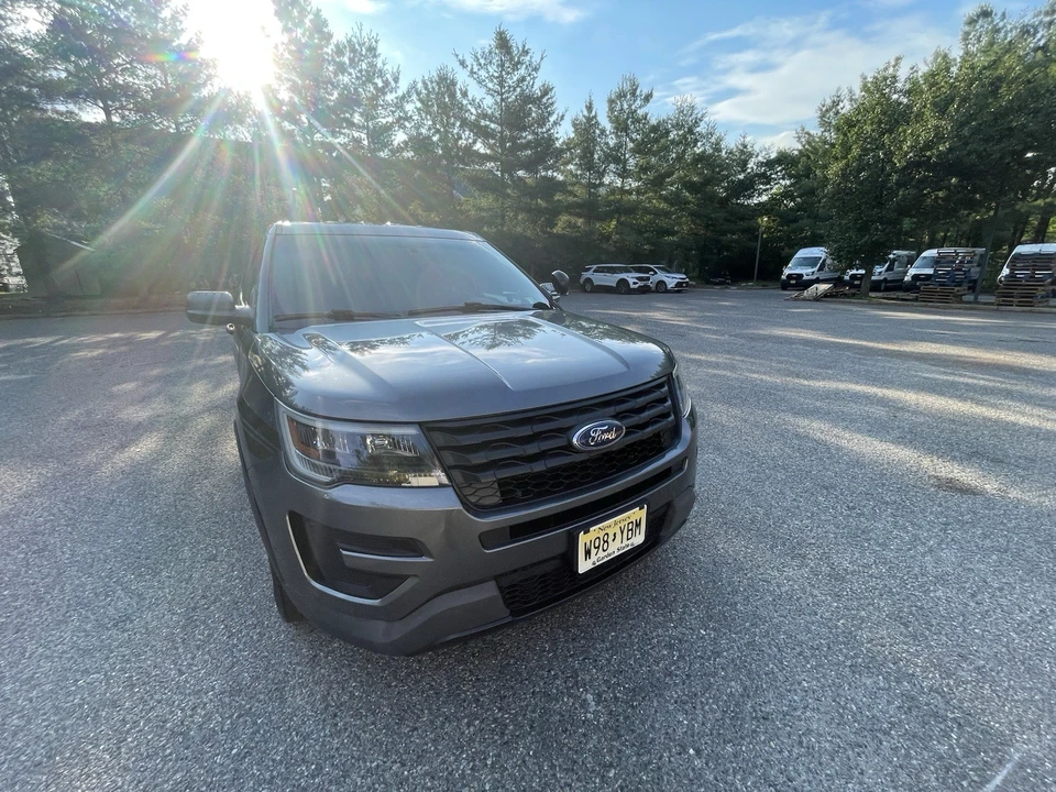 2017 Ford Explorer 5th Gen - Image 2 of 10