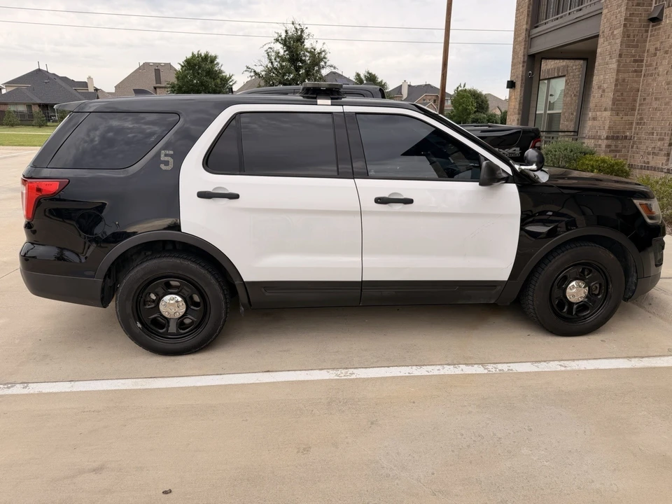2017 Ford Explorer 5th Gen - Image 4 of 8