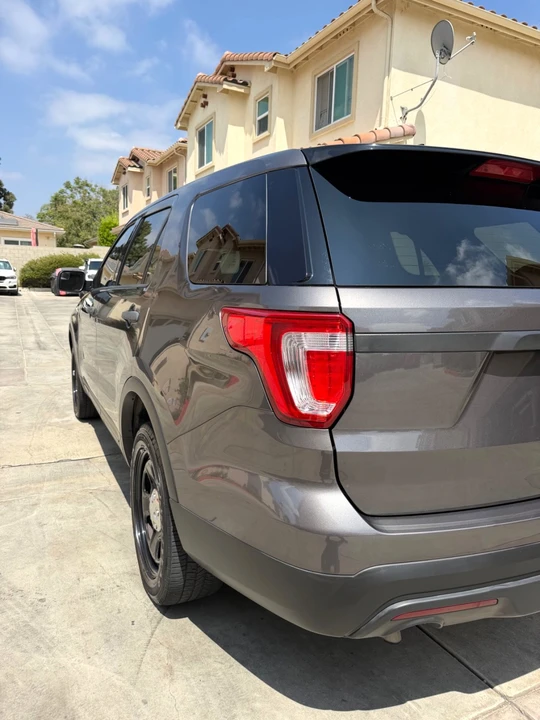 2017 Ford Explorer 5th Gen - Image 3 of 31