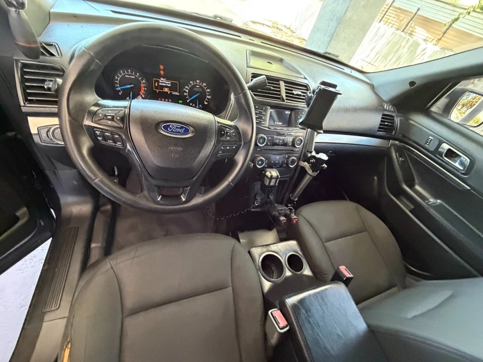 2017 Ford Explorer 5th Gen - Image 10 of 17