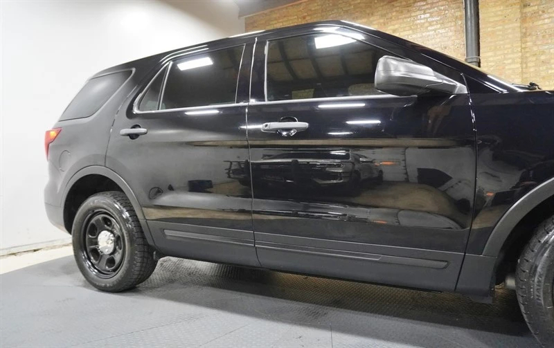 2017 Ford Explorer 5th Gen - Image 9 of 12