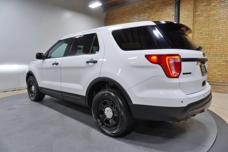 2017 Ford Explorer 5th Gen - Image 15 of 31