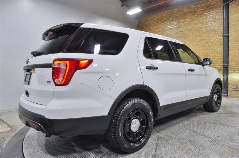 2017 Ford Explorer 5th Gen - Image 10 of 12