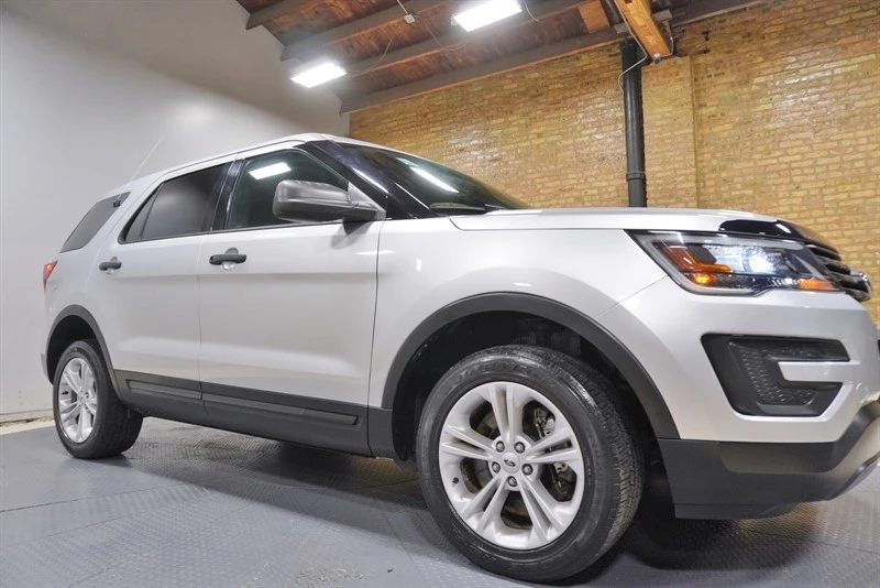 2017 Ford Explorer 5th Gen - Image 8 of 12