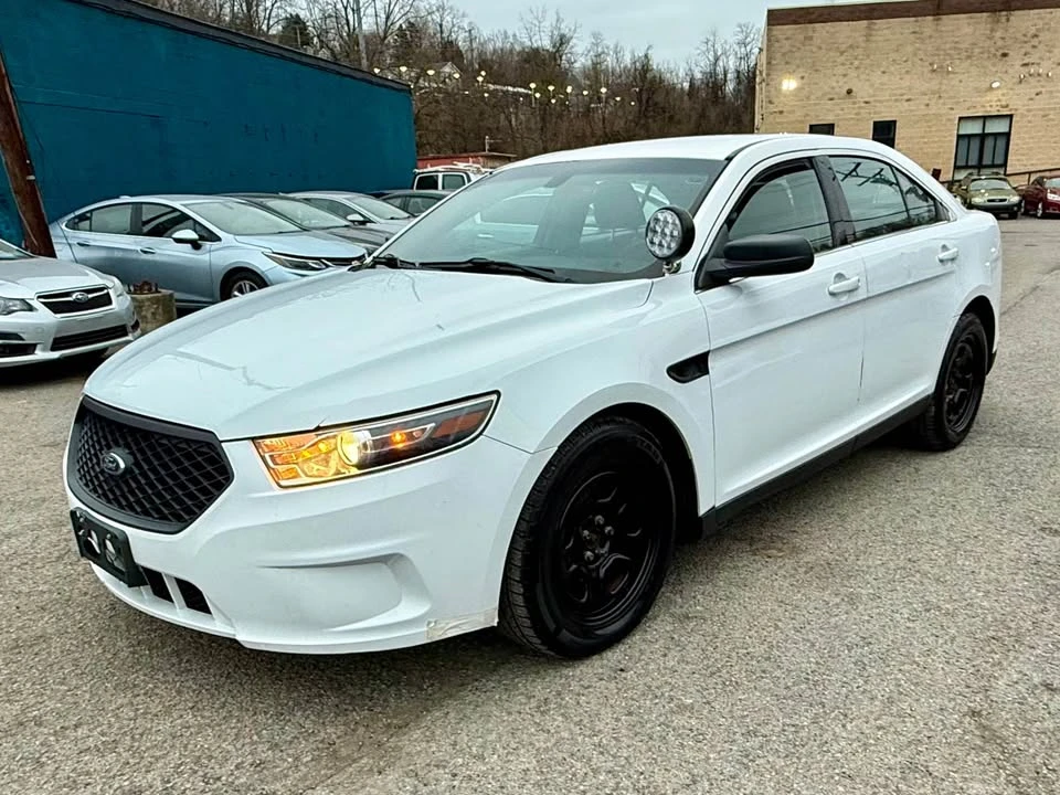 2017 Ford Taurus 6th Gen - Image 5 of 14