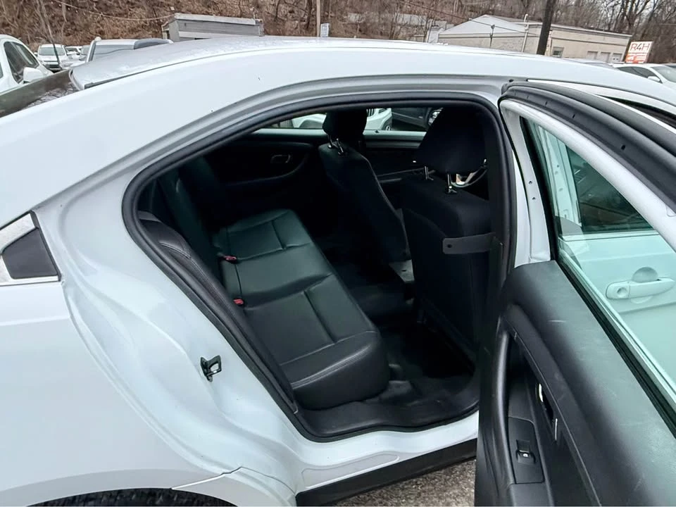2017 Ford Taurus 6th Gen - Image 7 of 14