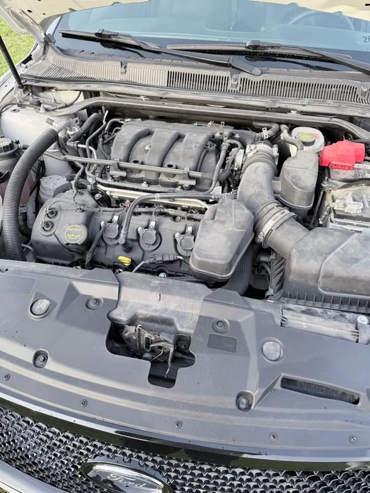 2017 Ford Taurus 6th Gen - Image 8 of 8
