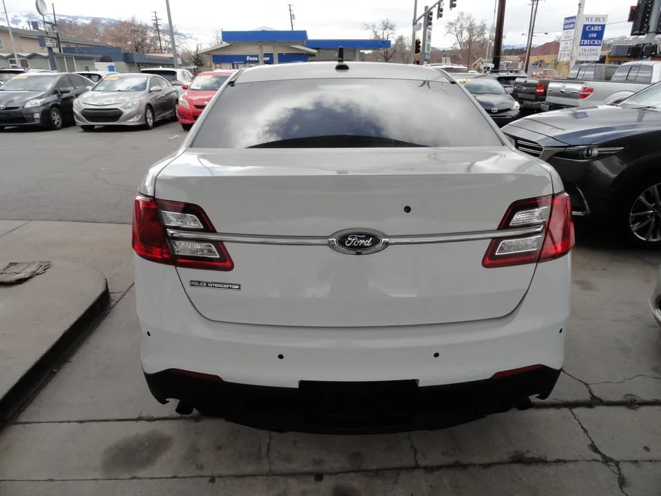 2017 Ford Taurus 6th Gen - Image 10 of 10
