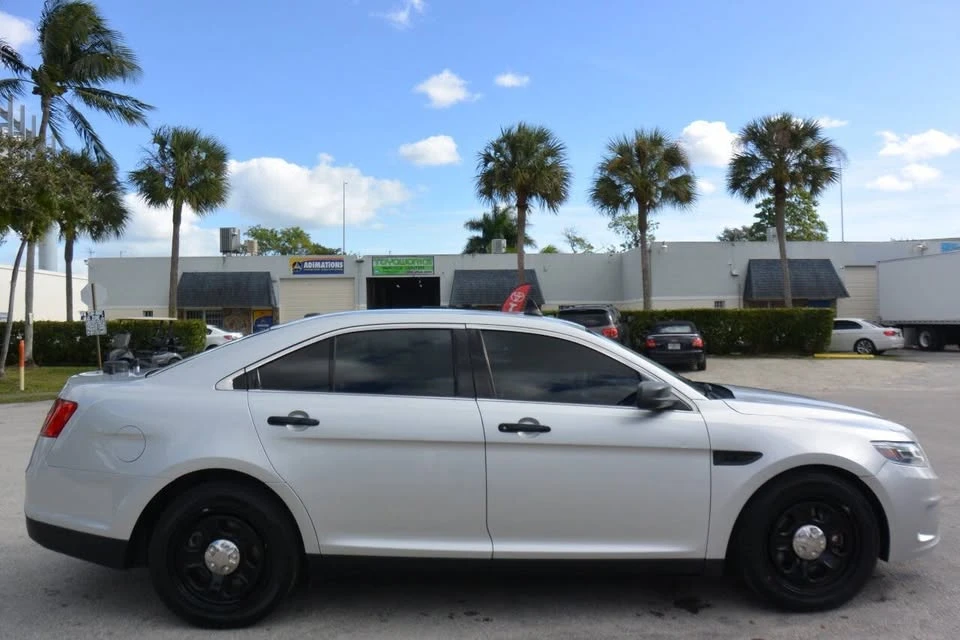 2017 Ford Taurus 6th Gen - Image 8 of 20
