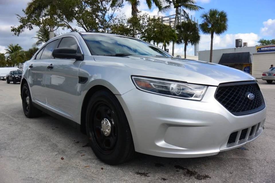 2017 Ford Taurus 6th Gen - Image 9 of 20