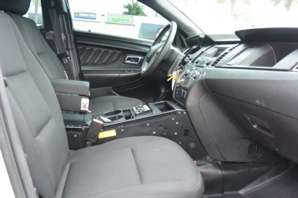 2017 Ford Taurus 6th Gen - Image 16 of 20