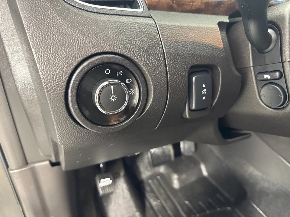 2017 Ford Taurus 6th Gen - Image 16 of 21