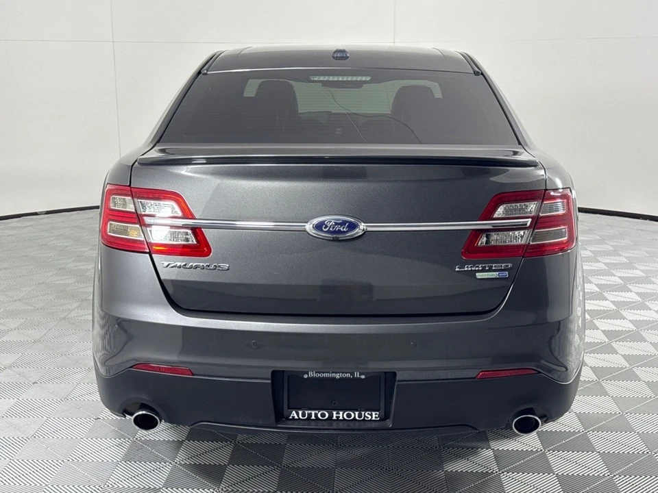 2017 Ford Taurus 6th Gen - Image 6 of 12