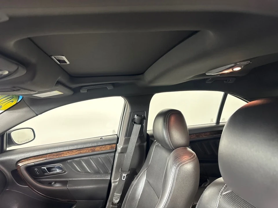 2017 Ford Taurus 6th Gen - Image 15 of 21