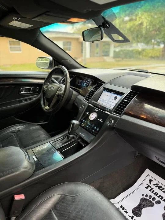 2017 Ford Taurus 6th Gen - Image 13 of 20