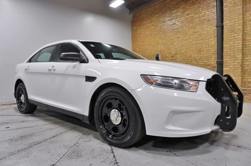 2017 Ford Taurus 6th Gen - Image 6 of 12