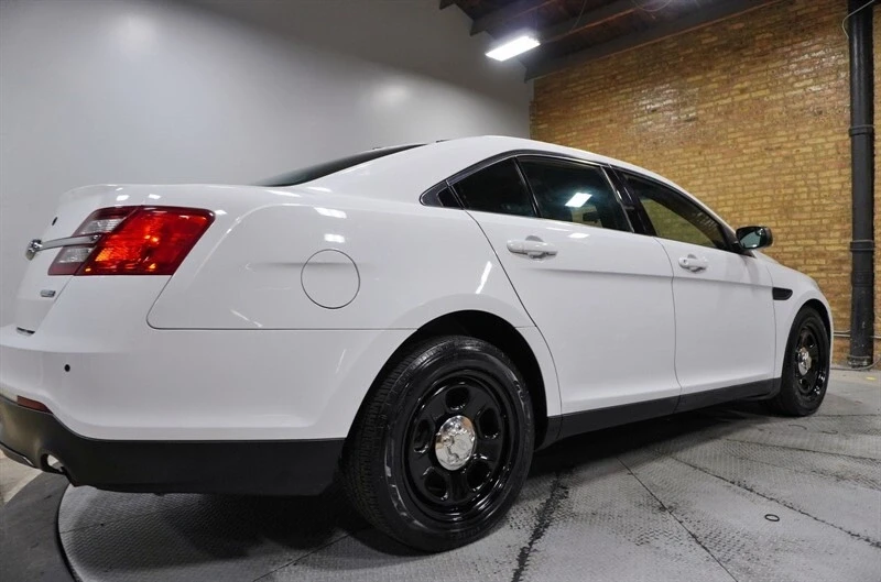 2017 Ford Taurus 6th Gen - Image 12 of 12