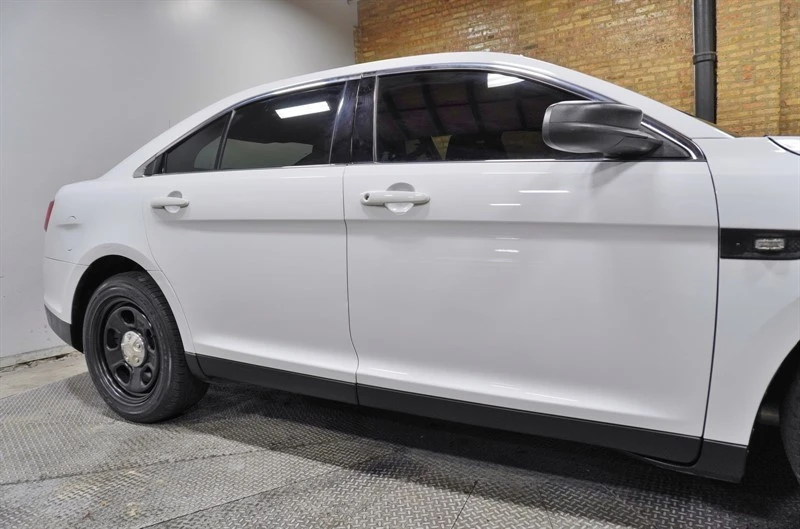 2017 Ford Taurus 6th Gen - Image 9 of 21