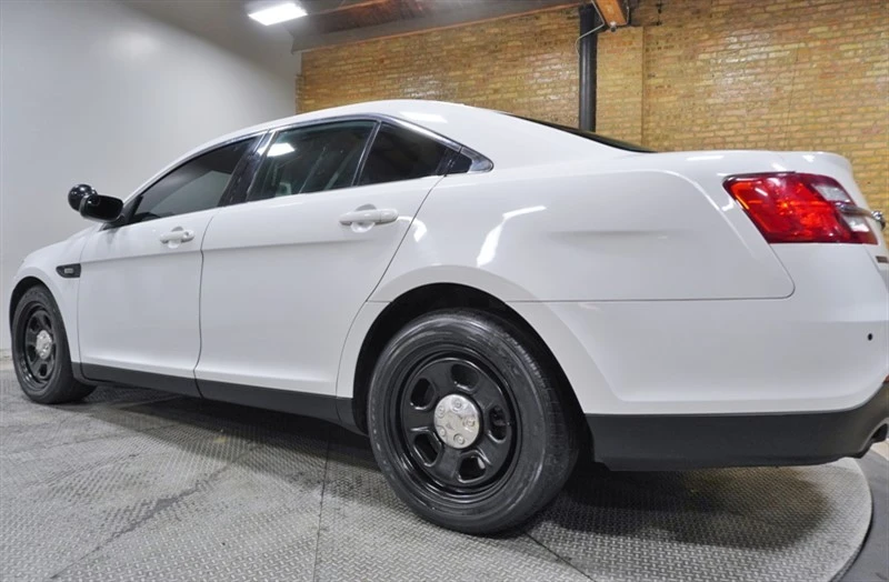 2017 Ford Taurus 6th Gen - Image 18 of 21
