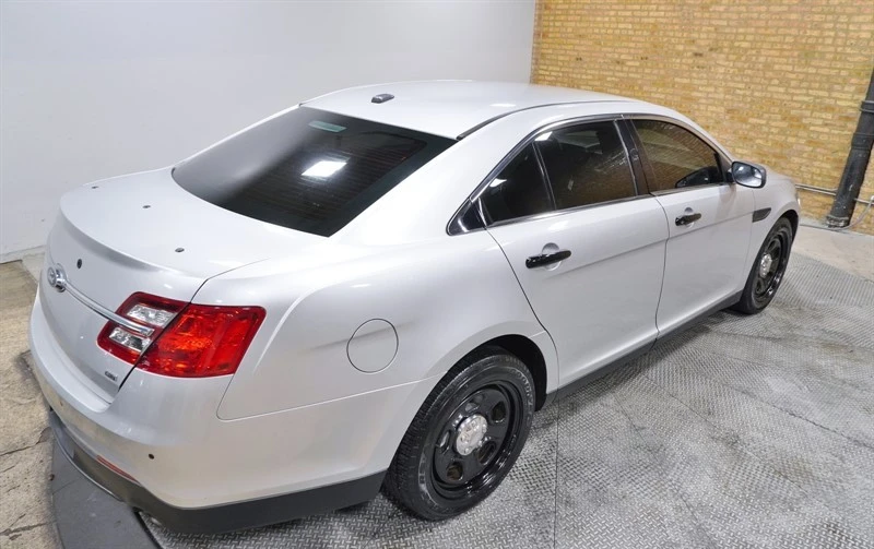2017 Ford Taurus 6th Gen - Image 11 of 12