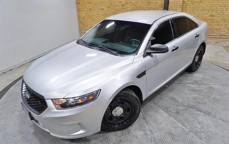 2017 Ford Taurus 6th Gen - Image 2 of 12